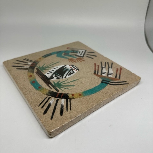 Vintage signed Hopi sand art tile signed Native American Southwest Rainbow God 6 - Picture 6 of 7